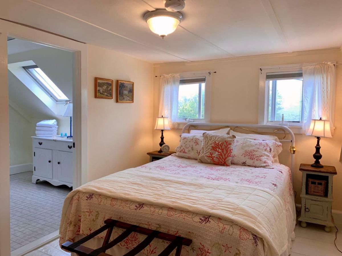 Seaside Tenants Harbor